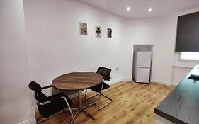 3 Bed Flat Close To Liverpool St & Brick Lane