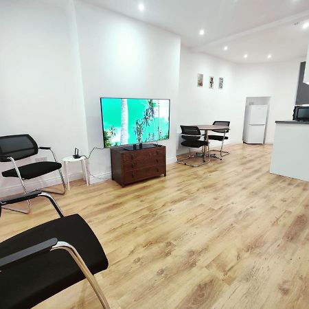 3 Bed Flat Close To Liverpool St & Brick Lane London Exterior foto